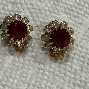 Women earrings clip on